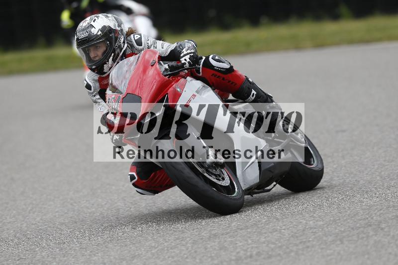 /Archiv-2025/08 20.04.2025 Speer Racing ADR/Gruppe gruen/254